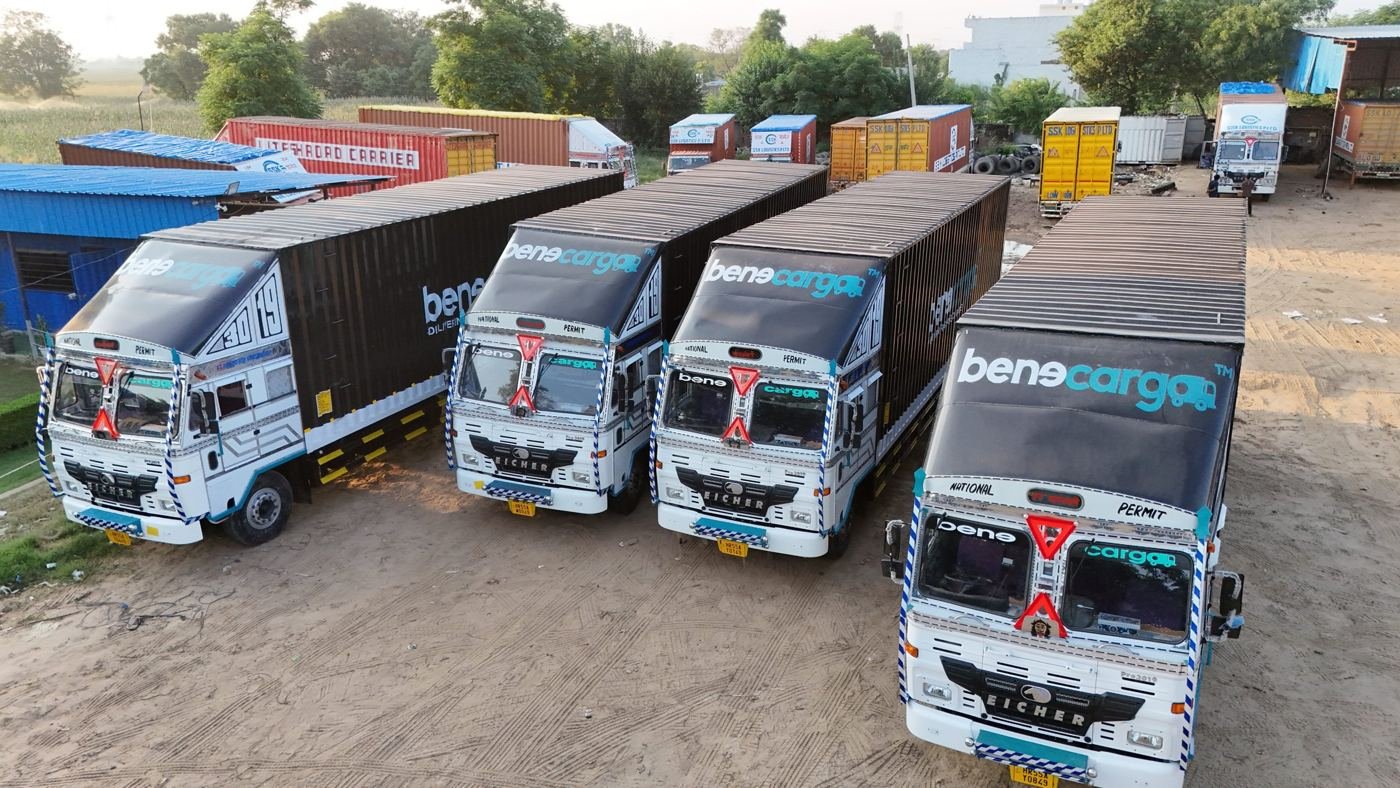 Benecargo container trucks at the hub